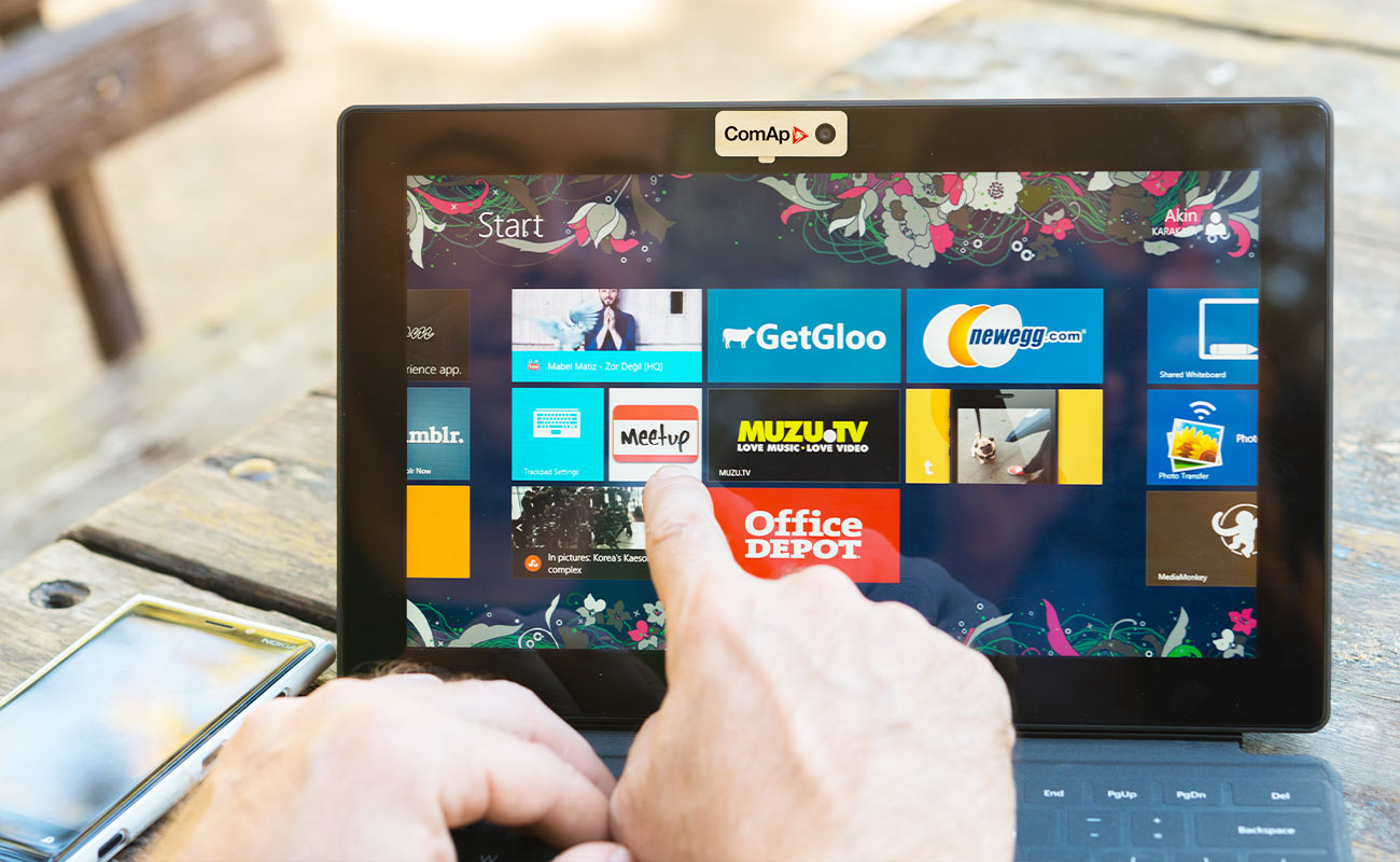 Canopy - Tryckta Webcam-Skydd i trä gallery thumbnail