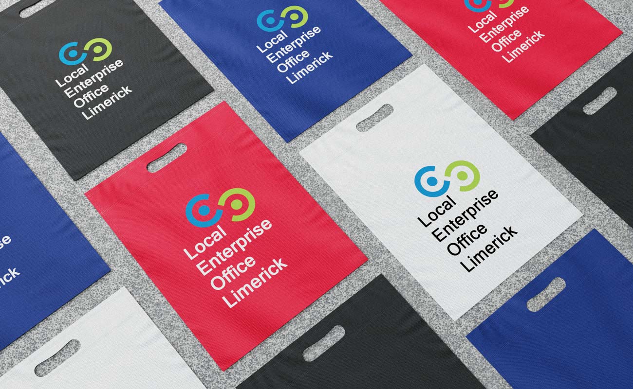 Compact - Bärkassar med tryck gallery thumbnail