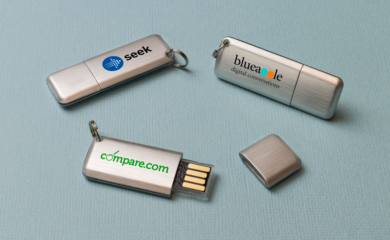 Halo - Anpassade USB med LED ljus gallery thumbnail