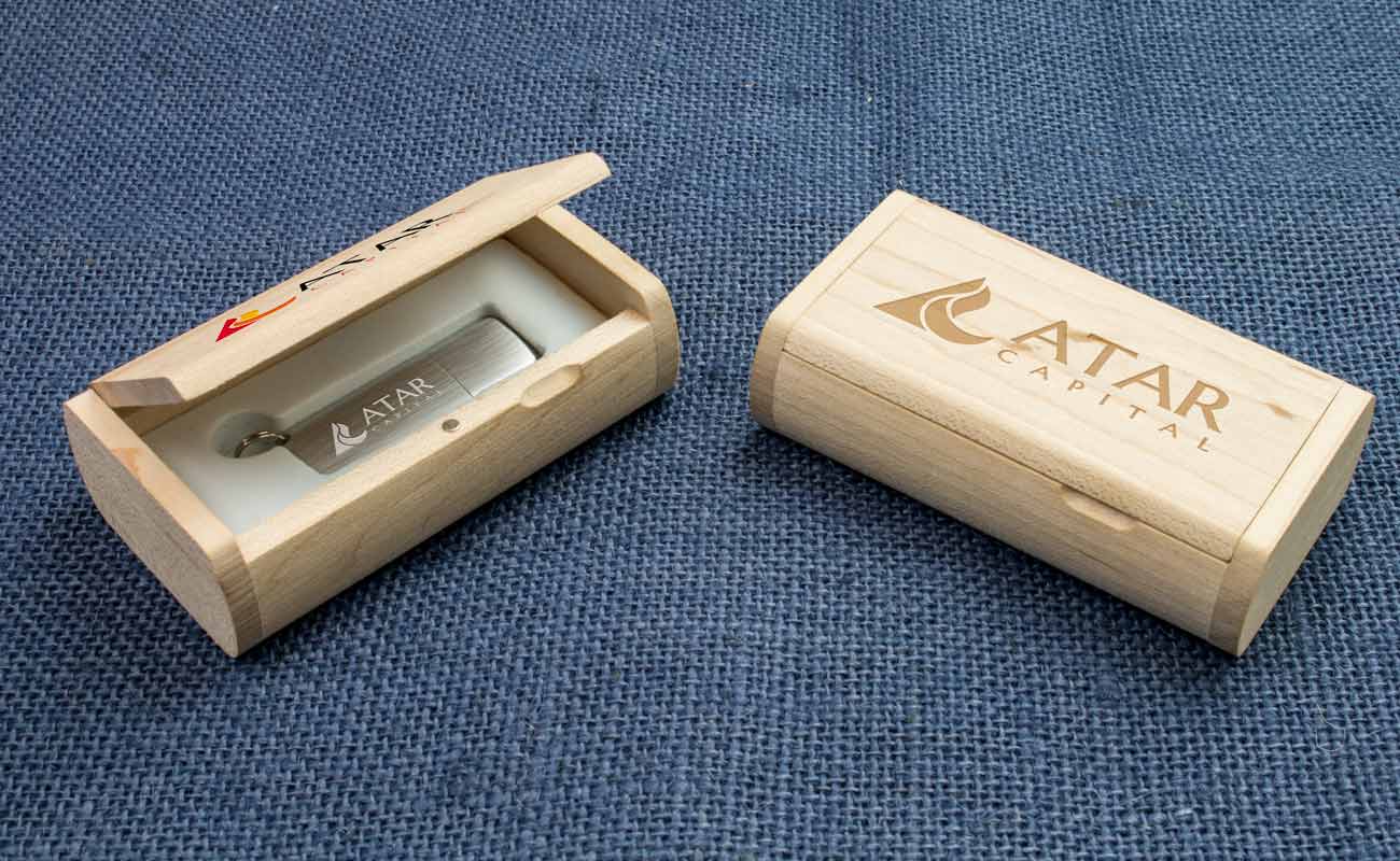 Halo - Personliga USB med LED ljus gallery thumbnail