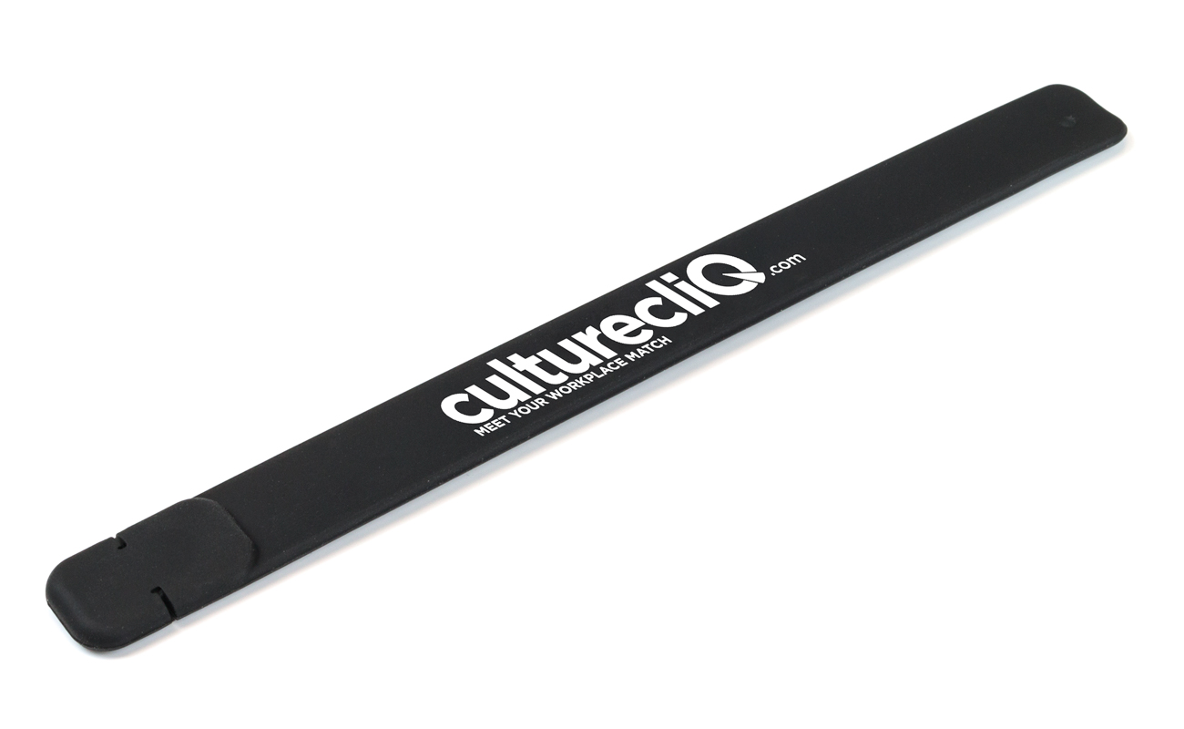 Slap - Personlig USB-Armband gallery thumbnail