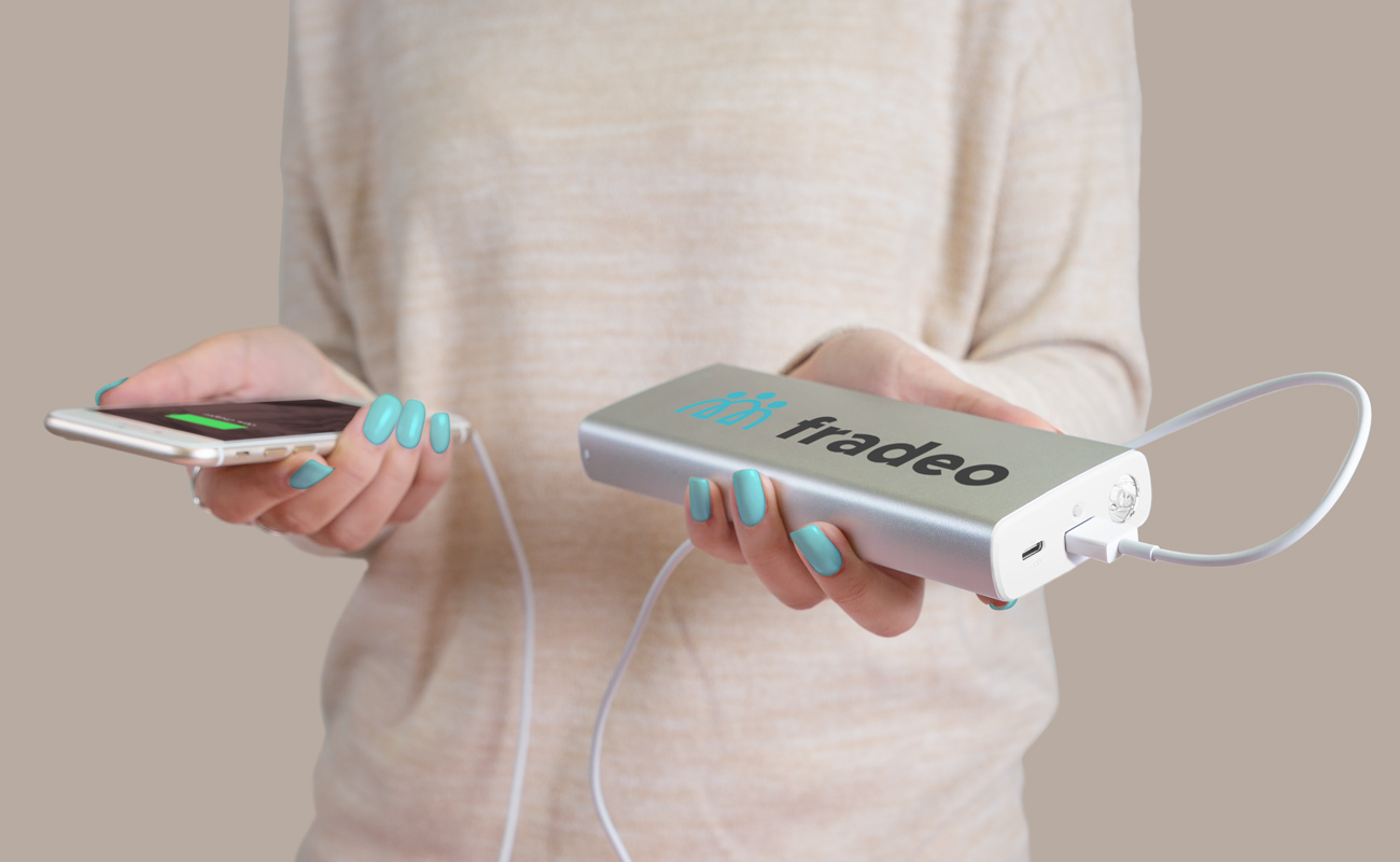 Titan - Köp Powerbank gallery thumbnail