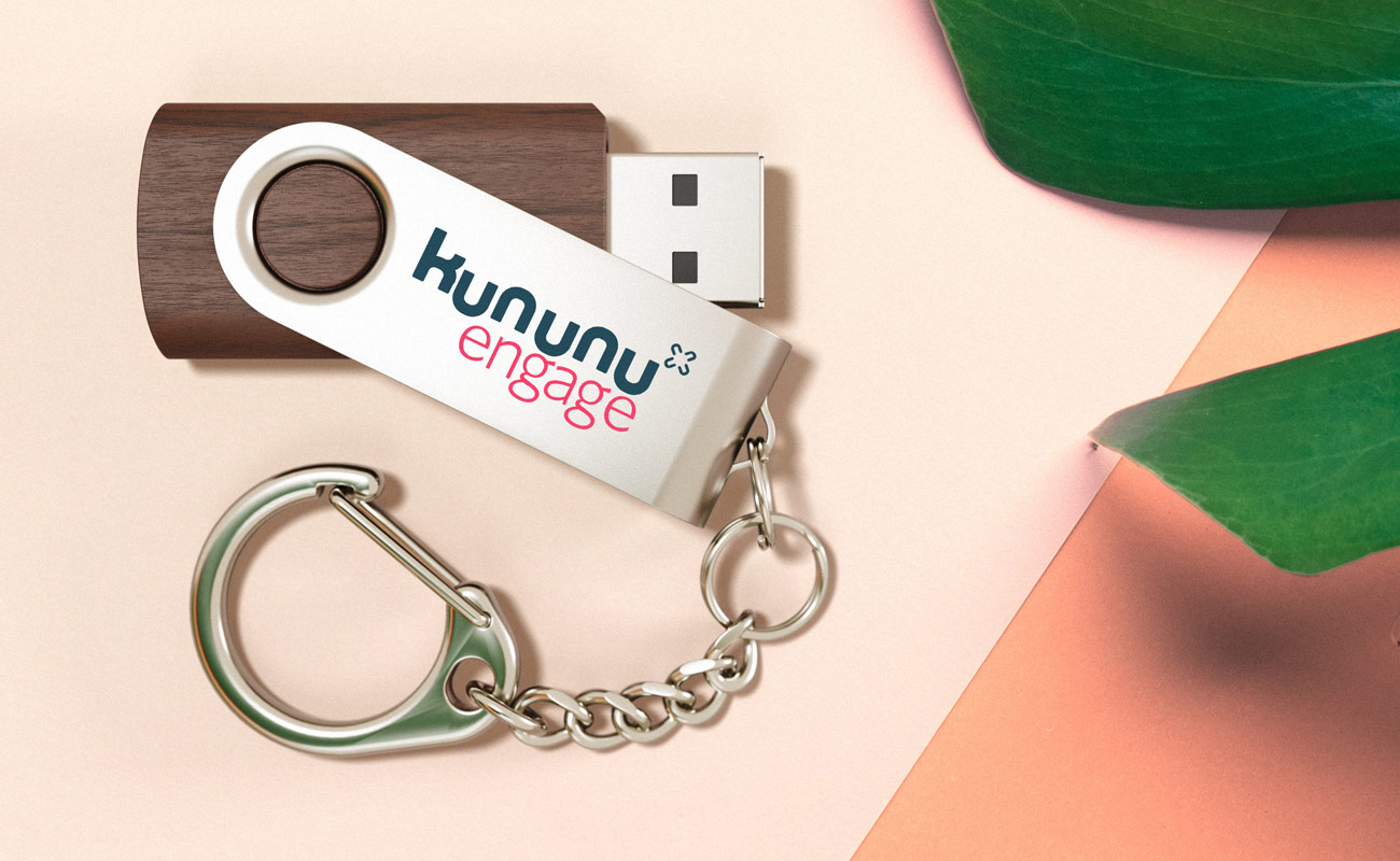 Twister Wood - Profil USB Minnen Trä gallery thumbnail